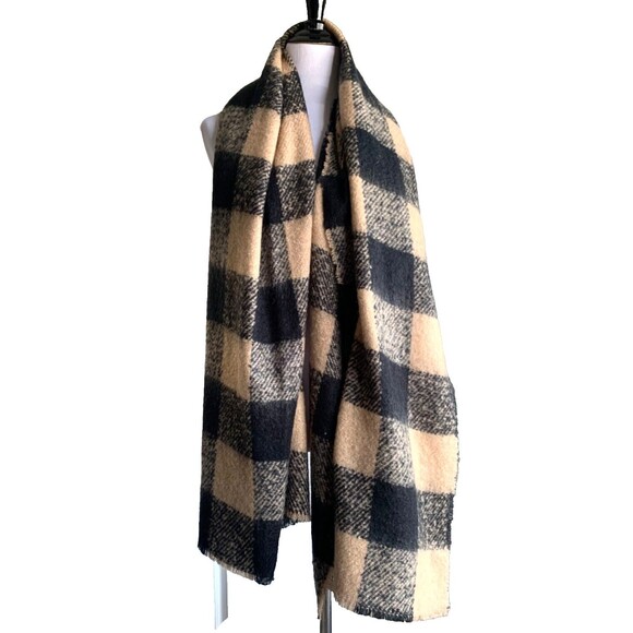 Loft Blanket Scarf Wrap O/S 75" X 28" Black Tan Plaid Fringe Ruana - Picture 5 of 5